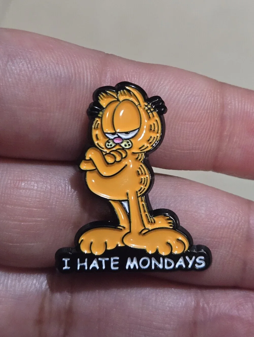 Garfield Enamel Pin - 'I Hate Mondays' Orange Cat